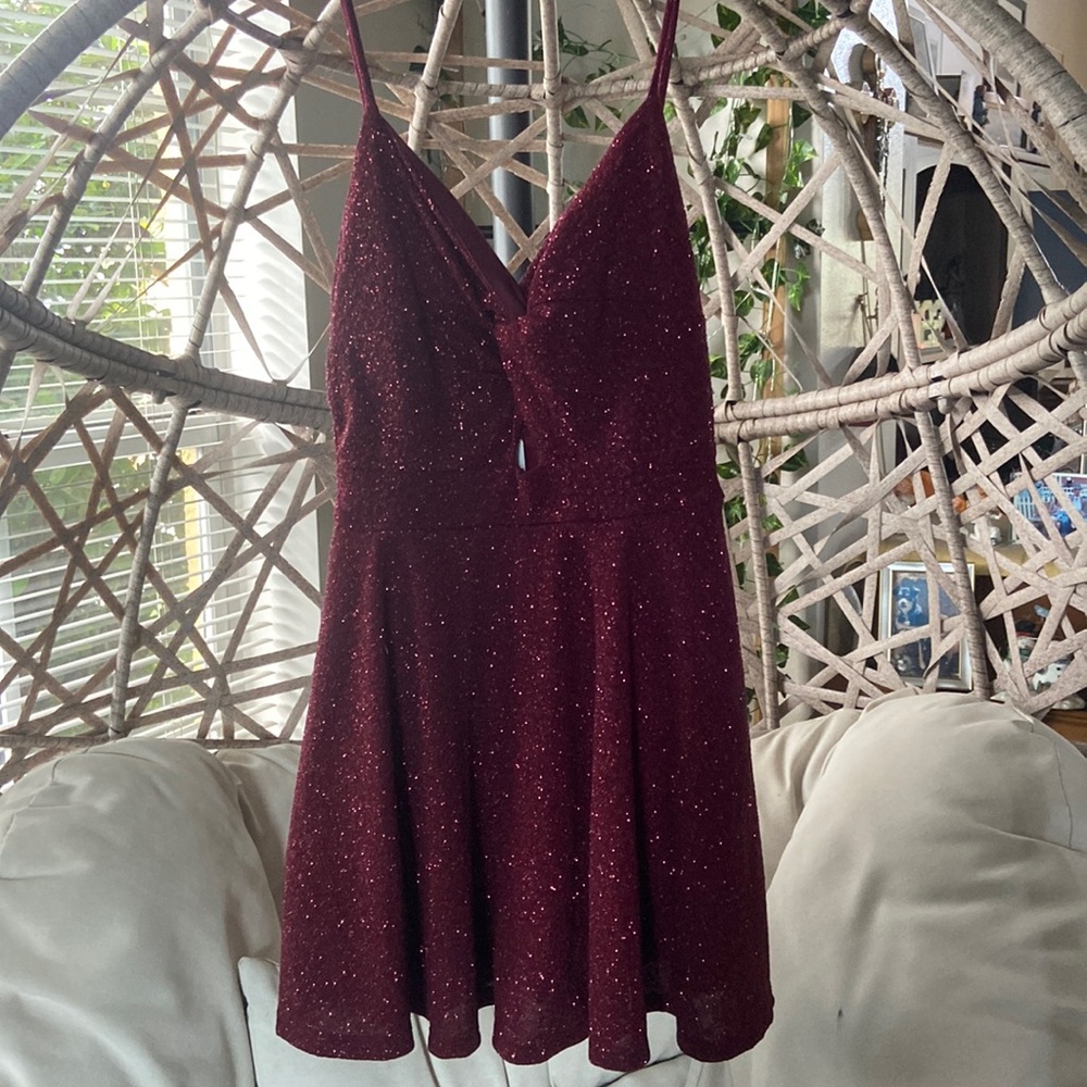 Windsor burgundy sparkle dress